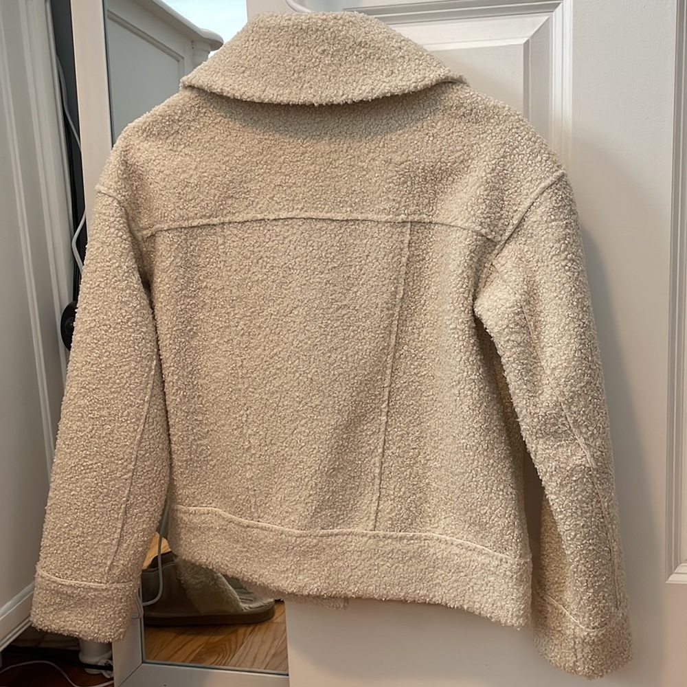 Marine Layer Quebec Sherpa Jacket in Antique White Sherpa | Size: XS - Picture 8 of 8